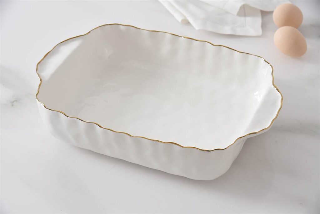 11" x 9" Rectangular Baking Dish - Image 4