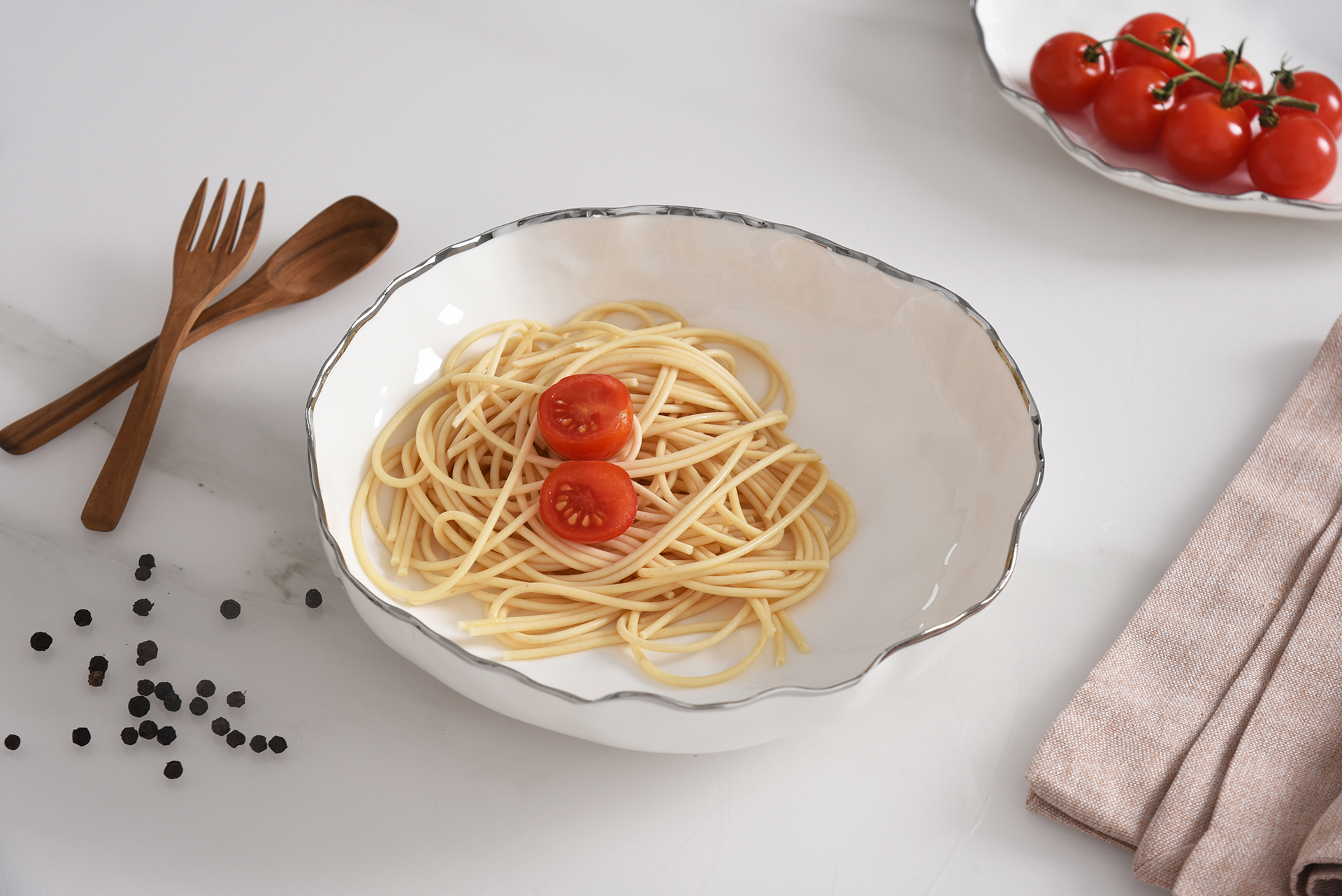 Set of 4 Pasta Bowls - Image 2